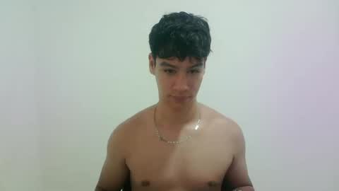 zeus_183 online show from September 10, 10:52 pm