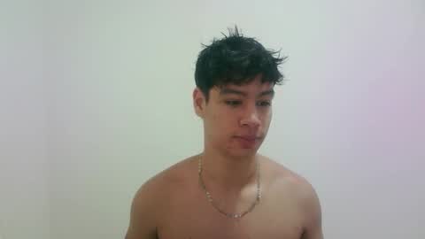 zeus_183 online show from September 14, 10:34 pm