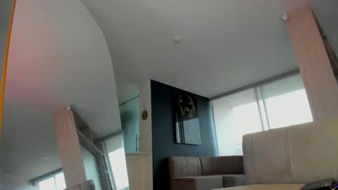 zeus online show from October 8, 10:03 pm