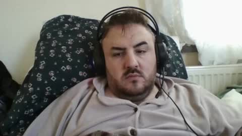 zH1NaSaH online show from April 12, 4:58 am