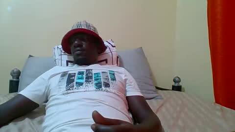 Zlatann2012 online show from October 17, 12:42 pm