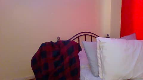 Zlatann2012 online show from February 21, 9:34 am