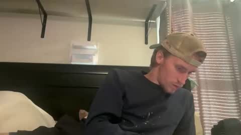 Gregm0419 online show from November 4, 8:10 pm