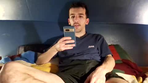 zom online show from November 18, 7:28 pm