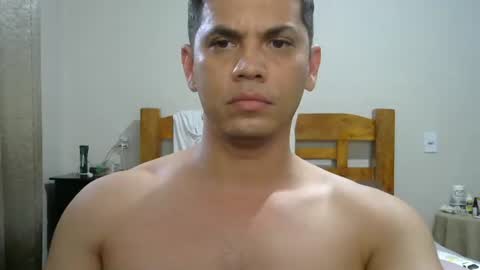 zoro_00 online show from November 30, 6:10 pm