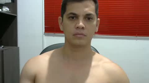 zoro_00 online show from January 19, 12:13 am