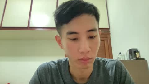 Z online show from March 2, 3:09 pm