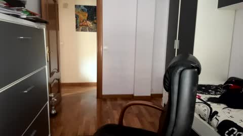 zurdineno online show from July 8, 2:32 pm