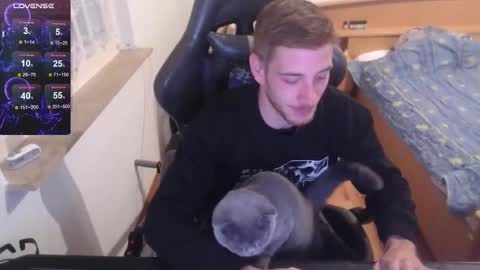 Zuzmoe online show from November 8, 10:35 pm