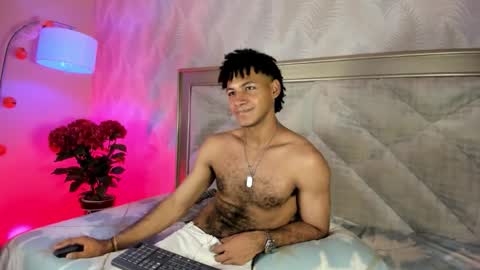 zyan_moreno online show from November 2, 2:10 pm