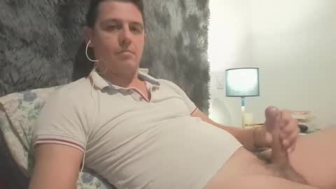 Artnoyz Shower online show from September 23, 8:19 pm