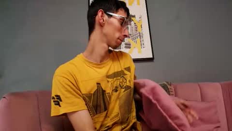 Zyro Nigth online show from December 1, 7:28 pm