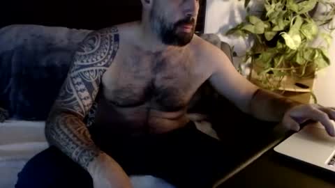 Snapshot of zzman9 chatting on February 7, 7:07 am ZZMan online show from February 7, 7:07 am