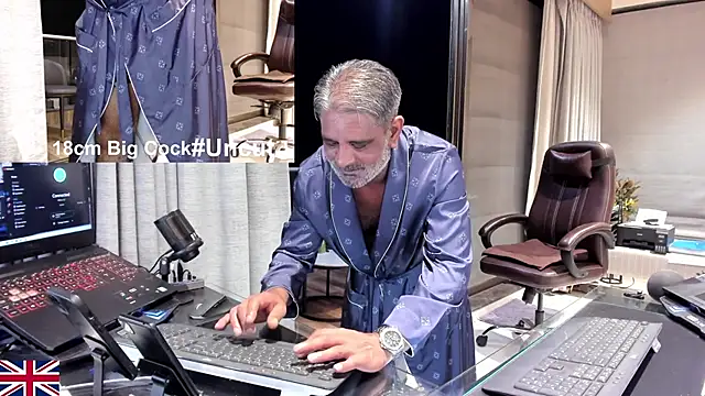 OnlineBossUK online show from May 12, 4:59 pm