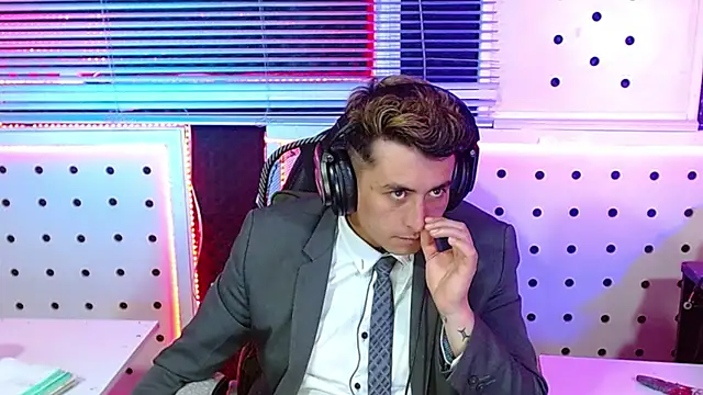 Darko0717 online show from November 10, 4:12 pm