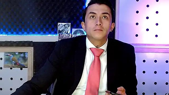 Snapshot of Darko0717 chatting on January 7, 2:38 pm Darko0717 online show from January 7, 2:38 pm