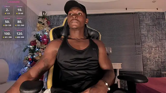 DannSmmith online show from December 18, 5:59 am