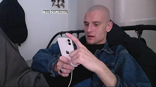 ETHAN MOORE online show from April 13, 12:50 pm