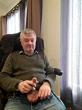 MichOxxford online show from September 29, 6:45 am