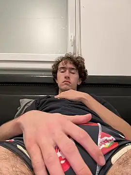 meilleurmodele online show from November 11, 7:52 pm