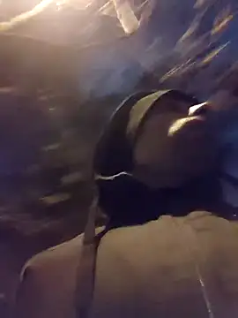 Snapshot of J0nyhson chatting on December 15, 7:31 pm J0nyhson online show from December 15, 7:31 pm