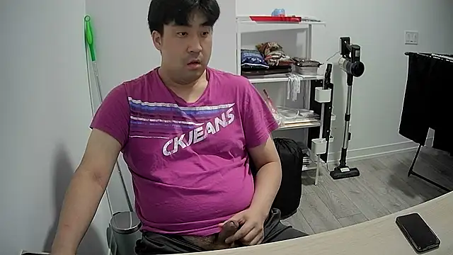 Koreanboy171 online show from June 13, 12:08 am