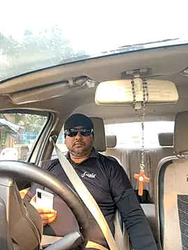 Dick 6inches online show from November 3, 3:10 am