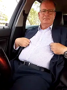 stiffandlubedxh online show from February 26, 2:35 am