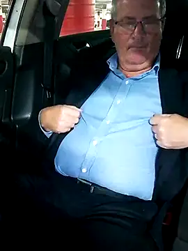 stiffandlubedxh online show from September 15, 8:26 am