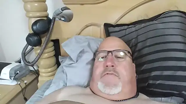 Bigbear0563 online show from October 23, 2:31 pm