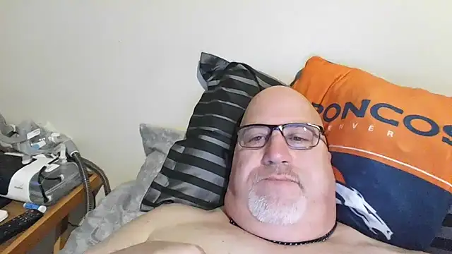 Bigbear0563 online show from March 3, 2:53 pm