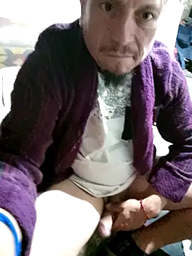 pauloandres online show from April 28, 5:45 am