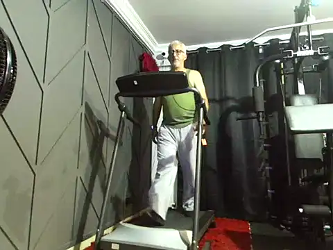 cenizo10124 online show from November 2, 3:00 am