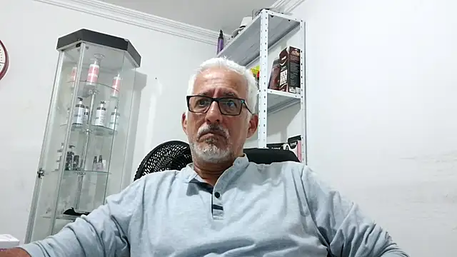 cenizo10124 online show from November 14, 1:09 am