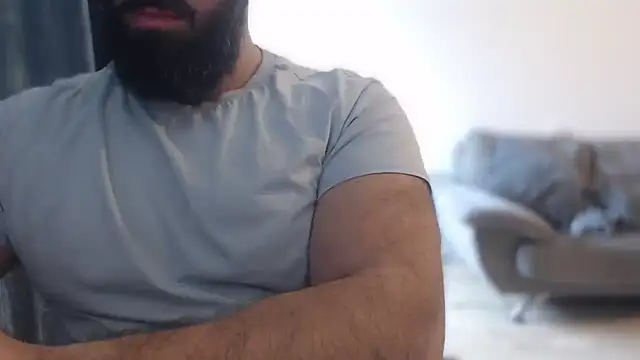 hugemachohandsome online show from October 12, 10:31 am