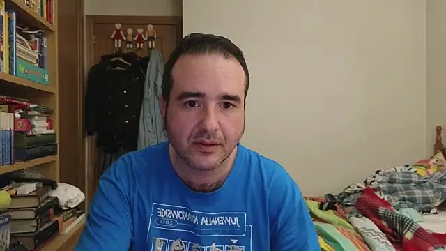 curiosillo83 online show from April 29, 2:22 pm