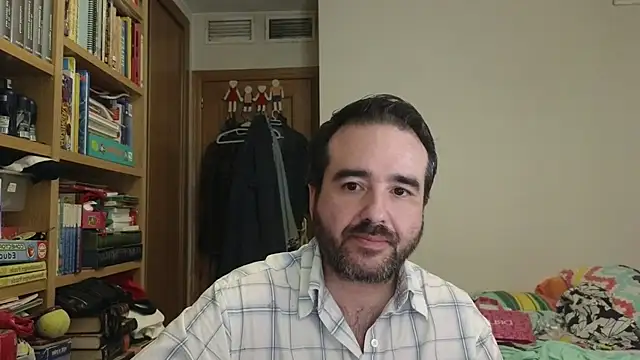 curiosillo83 online show from July 2, 3:23 am