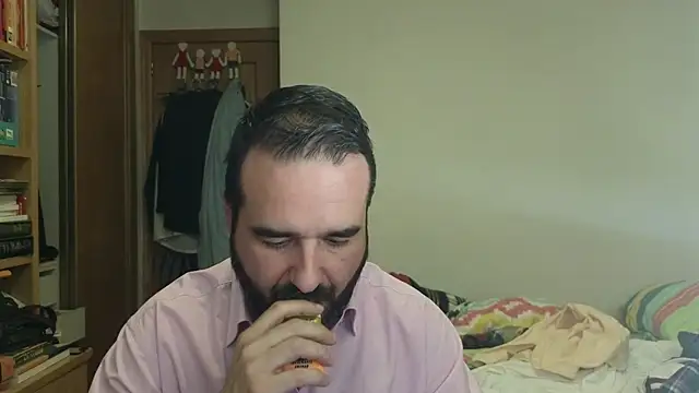 curiosillo83 online show from November 13, 4:00 pm