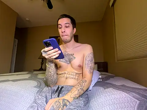 Snapshot of Bwcjoshbanks chatting on October 12, 3:22 am Bwcjoshbanks online show from October 12, 3:22 am