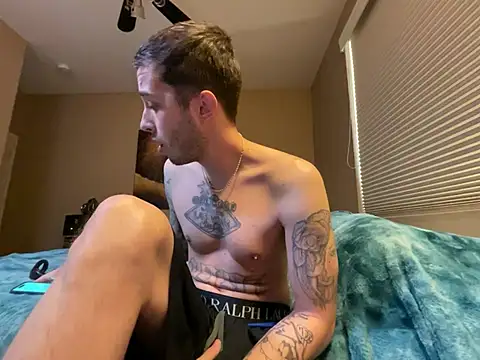 Snapshot of Bwcjoshbanks chatting on March 5, 8:12 pm Bwcjoshbanks online show from March 5, 8:12 pm