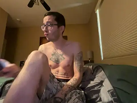 Snapshot of Bwcjoshbanks chatting on March 17, 5:38 pm Bwcjoshbanks online show from March 17, 5:38 pm