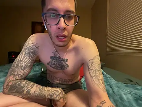 Snapshot of Bwcjoshbanks chatting on February 4, 12:33 pm Bwcjoshbanks online show from February 4, 12:33 pm
