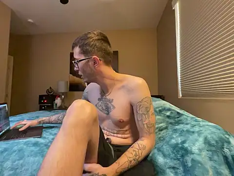 Snapshot of Bwcjoshbanks chatting on February 14, 7:12 pm Bwcjoshbanks online show from February 14, 7:12 pm