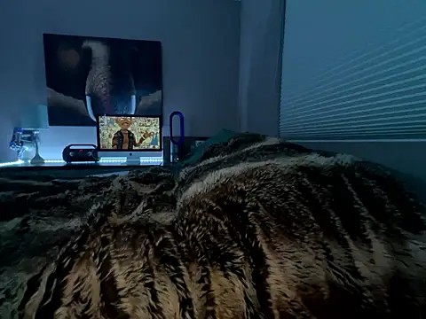 Snapshot of Bwcjoshbanks chatting on December 6, 2:13 am Bwcjoshbanks online show from December 6, 2:13 am