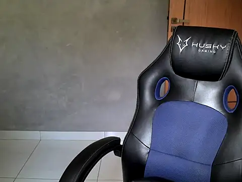 Gust027 online show from April 14, 1:22 pm