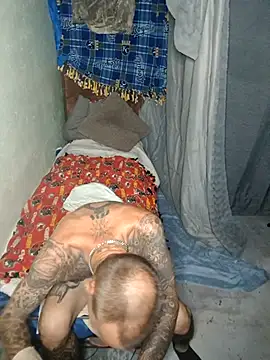 Snapshot of deepstroker42071 chatting on September 15, 6:59 am deepstroker42071 online show from September 15, 6:59 am