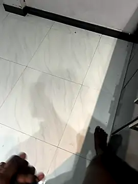 Yurt000 online show from November 24, 3:13 pm