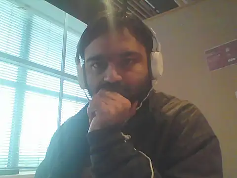 JohnBond009 online show from April 15, 5:35 pm