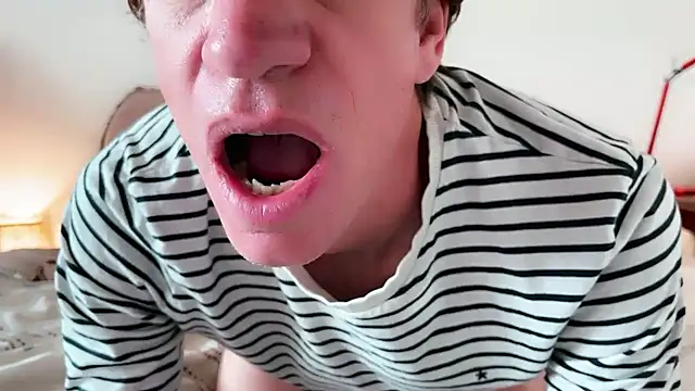 smoothboyx online show from December 3, 12:27 pm