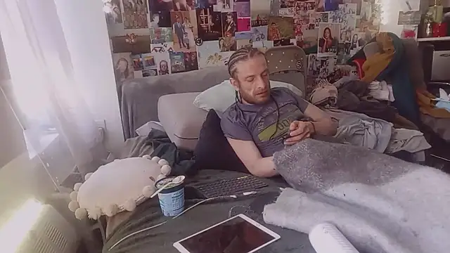 DownstairsSky online show from March 14, 5:13 pm